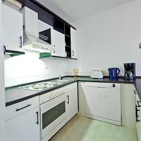 Apartament 143 *